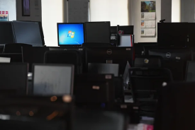  Наших в дверь, а он в окно 