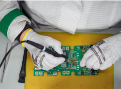  За IT слишком далеко 